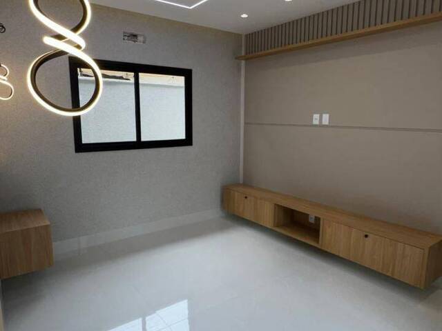 Casa para Venda em Goiânia - 5