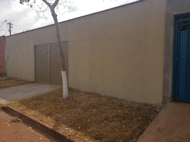 #14 - Casa para Venda em Trindade - GO - 2