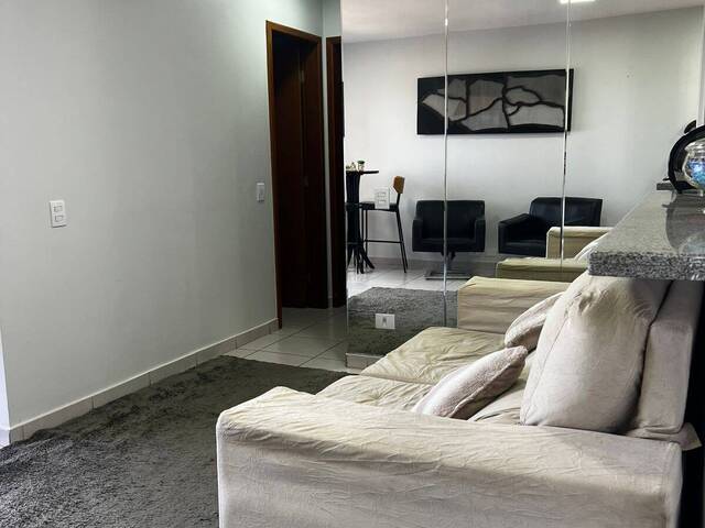 #22 - Apartamento para Venda em Aparecida de Goiânia - GO - 2