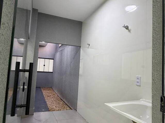 Casa para Venda em Goiânia - 5