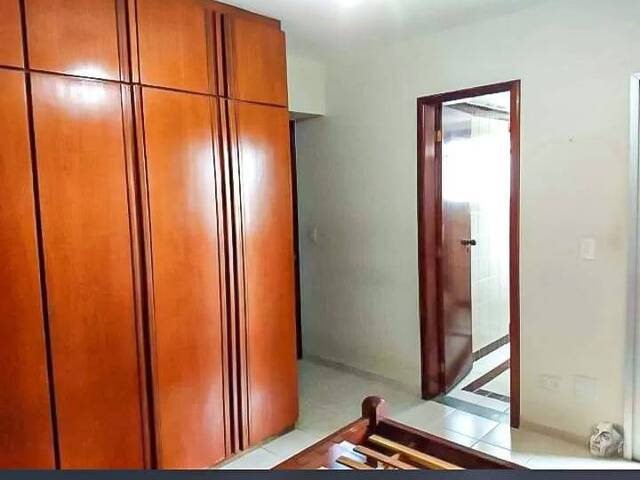Apartamento para Venda em Goiânia - 4