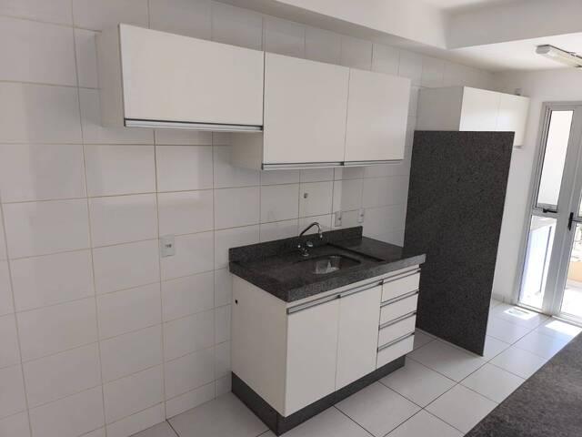 #64 - Apartamento para Venda em Goiânia - GO