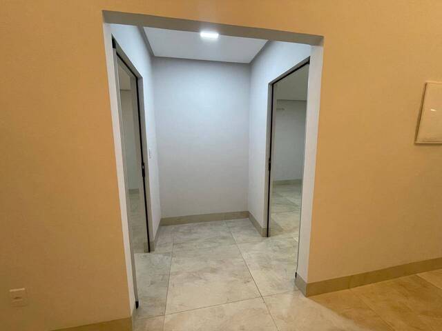 Casa para Venda em Goiânia - 5
