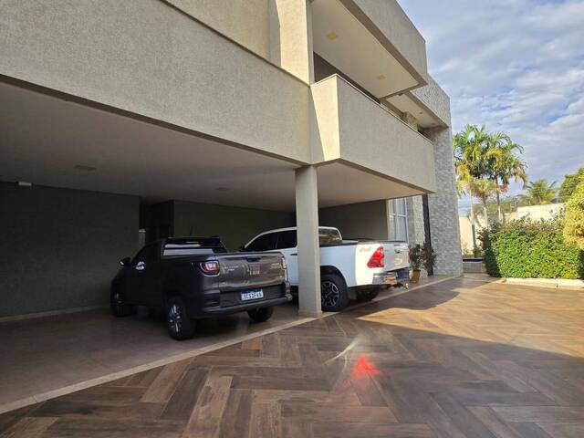 Sobrado para Venda em Goiânia - 4