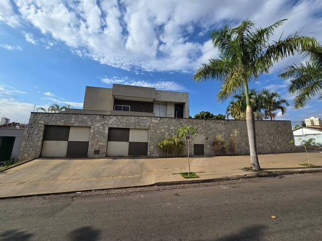 #68 - Sobrado para Venda em Goiânia - GO - 3