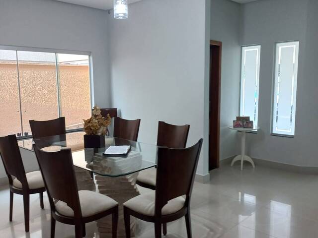 Casa para Venda em Goiânia - 4