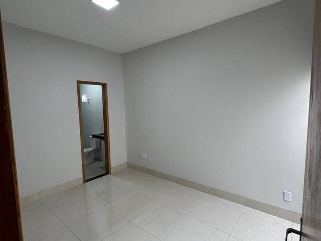 Casa para Venda em Goiânia - 4