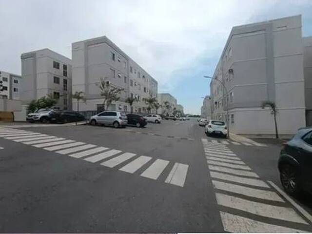 #74 - Apartamento para Venda em Aparecida de Goiânia - GO - 3