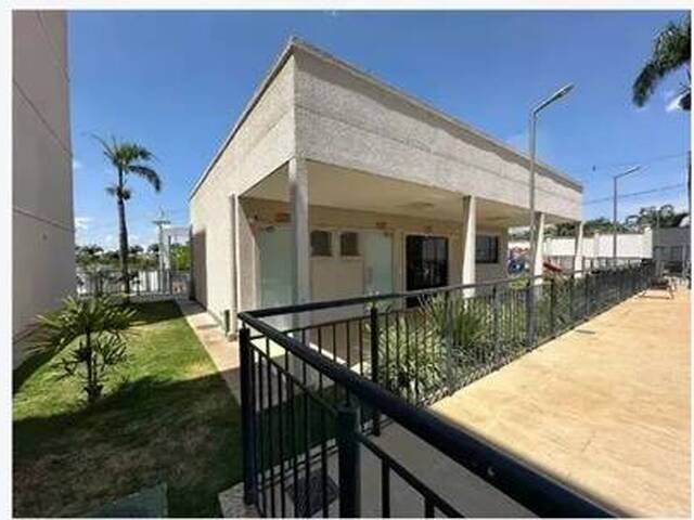 #74 - Apartamento para Venda em Aparecida de Goiânia - GO - 2