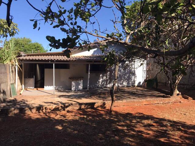 #77 - Casa para Venda em Hidrolândia - GO - 1
