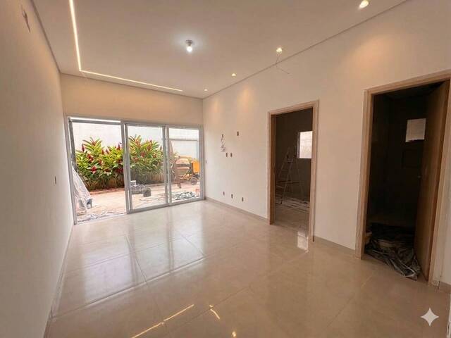 Casa para Venda em Aparecida de Goiânia - 5