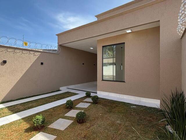 #99 - Casa para Venda em Aparecida de Goiânia - GO - 3