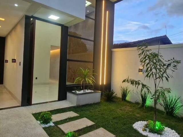 #103 - Casa para Venda em Aparecida de Goiânia - GO - 2