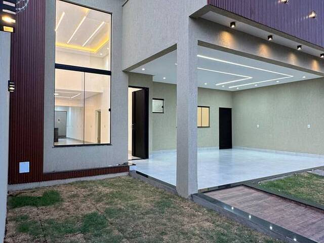 #104 - Casa para Venda em Aparecida de Goiânia - GO