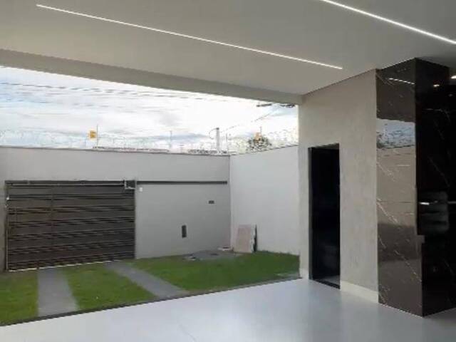 #105 - Casa para Venda em Aparecida de Goiânia - GO - 3