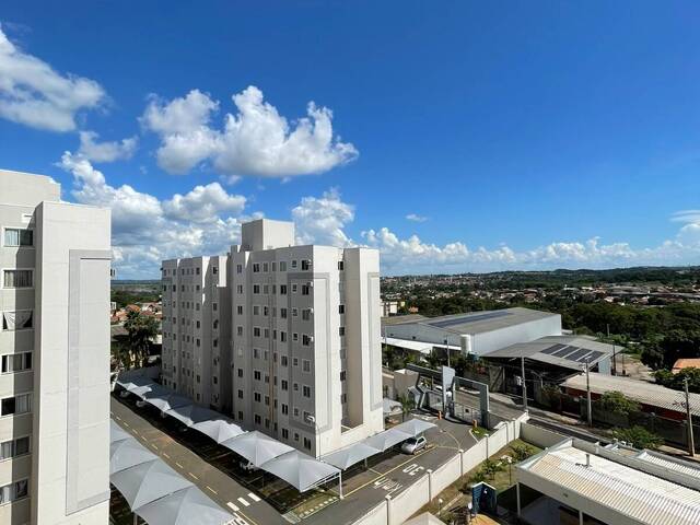#111 - Apartamento para Venda em Aparecida de Goiânia - GO - 1