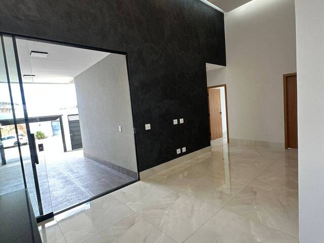 Casa para Venda em Aparecida de Goiânia - 5