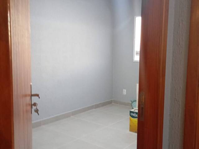 #120 - Apartamento para Venda em Trindade - GO - 3
