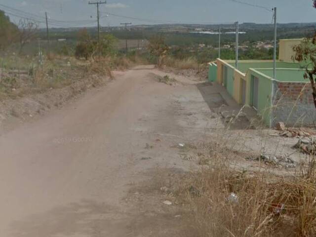 #122 - Apartamento para Venda em Aparecida de Goiânia - GO