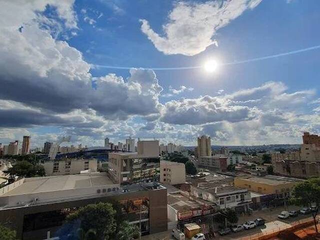 #133 - Apartamento para Venda em Goiânia - GO