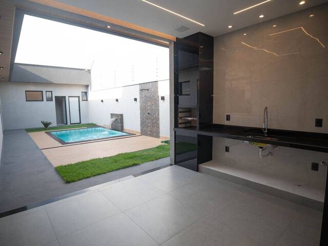 #135 - Casa para Venda em Goiânia - GO - 3