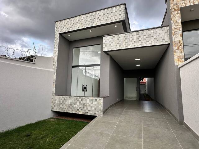 #137 - Casa para Venda em Aparecida de Goiânia - GO - 2