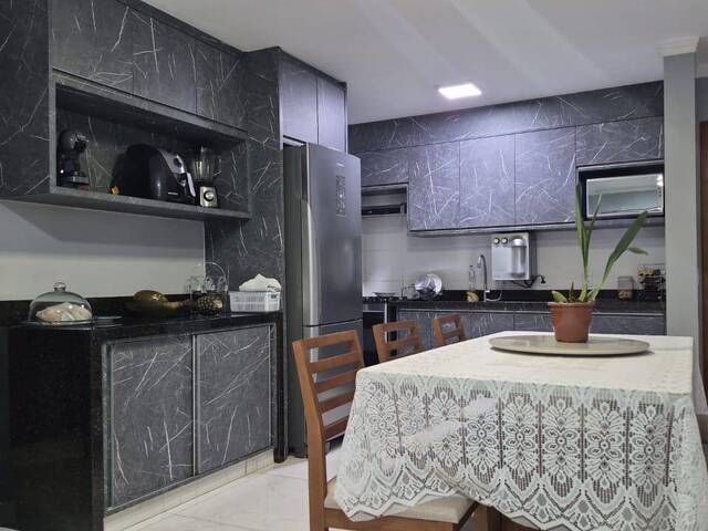 #147 - Apartamento para Venda em Goiânia - GO - 1