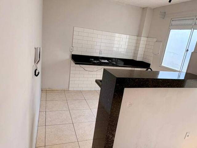 #153 - Apartamento para Venda em Goiânia - GO - 2
