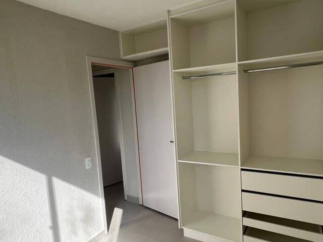 Apartamento para Venda em Goiânia - 4
