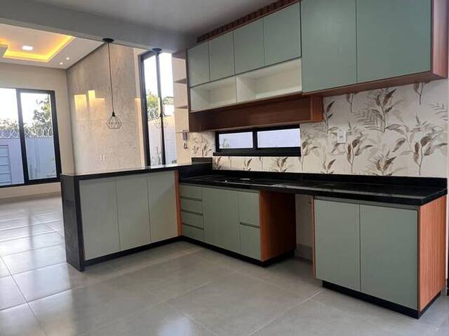 Casa para Venda em Goiânia - 4