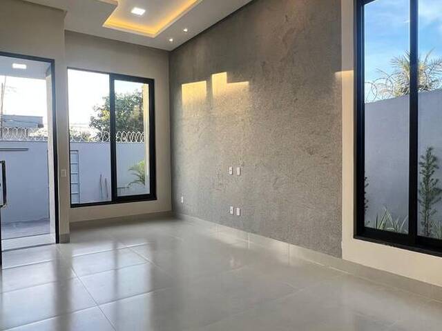 Casa para Venda em Goiânia - 5