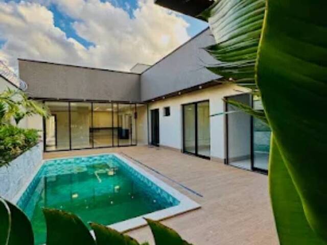 Casa para Venda em Goiânia - 5