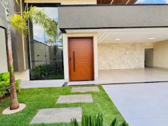 #169 - Casa para Venda em Goiânia - GO - 2