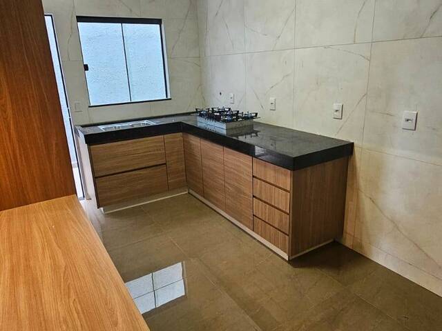 #172 - Casa para Venda em Aparecida de Goiânia - GO - 2