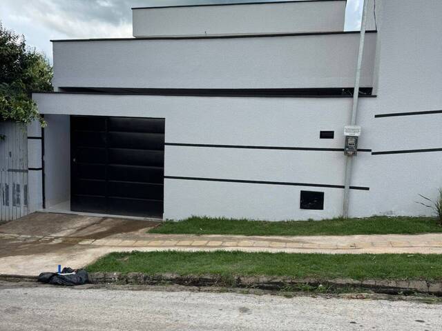 #176 - Casa para Venda em Senador Canedo - GO - 1