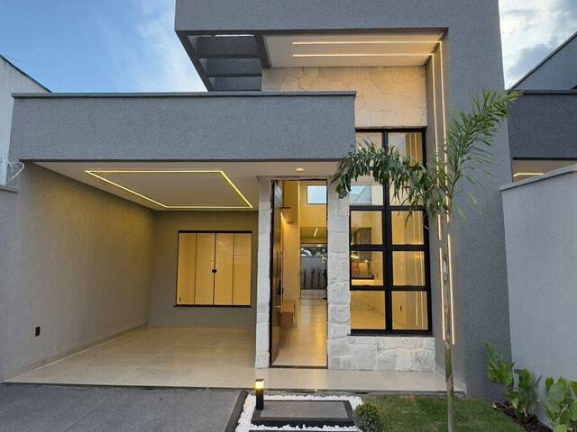 #203 - Casa para Venda em Aparecida de Goiânia - GO
