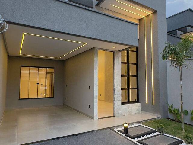 #203 - Casa para Venda em Aparecida de Goiânia - GO