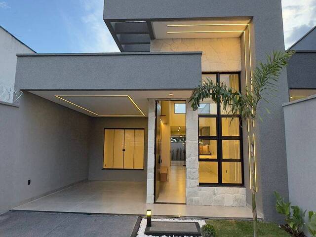 #203 - Casa para Venda em Aparecida de Goiânia - GO
