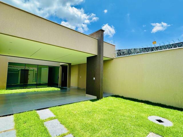 Casa para Venda em Aparecida de Goiânia - 2
