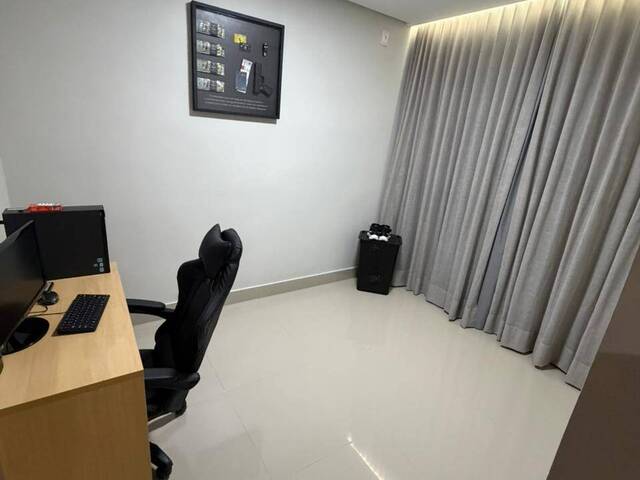 Apartamento para Venda em Goiânia - 4
