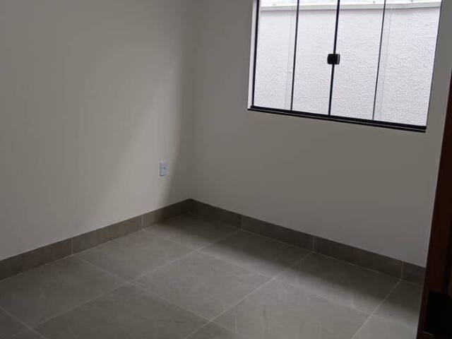 Casa para Venda em Aparecida de Goiânia - 4