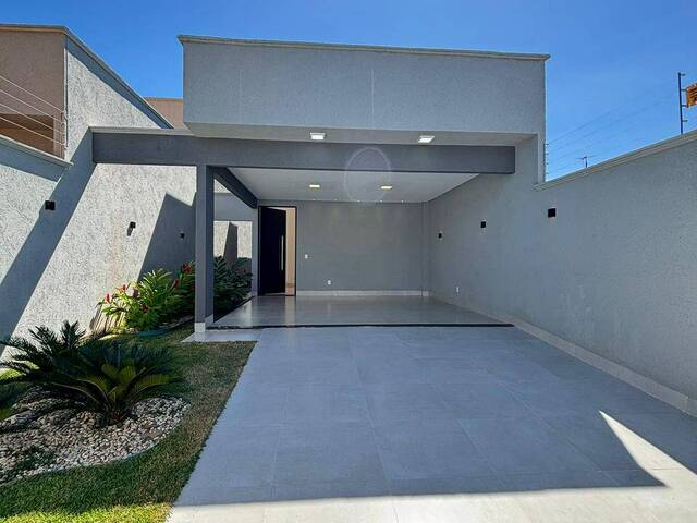 Casa para Venda em Aparecida de Goiânia - 2