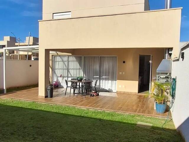 Casa em condomínio para Venda em Senador Canedo - 2
