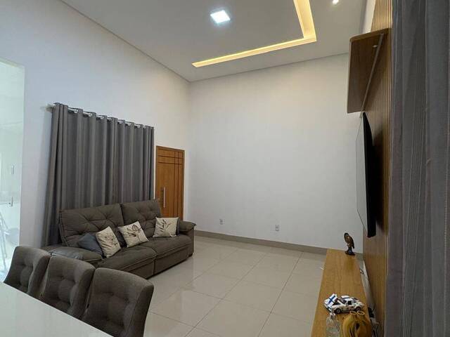 Casa para Venda em Goiânia - 5